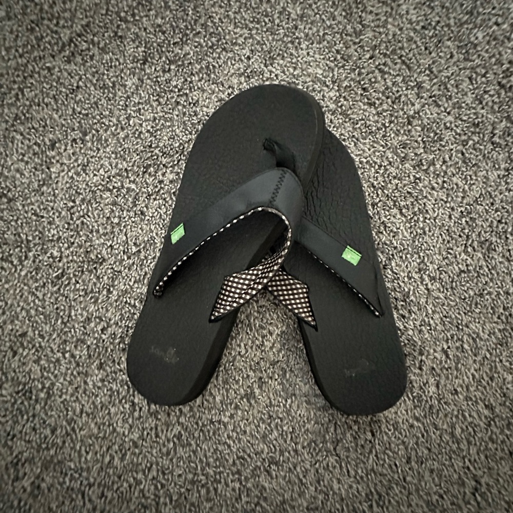 Comfortable flip-flops sanuk